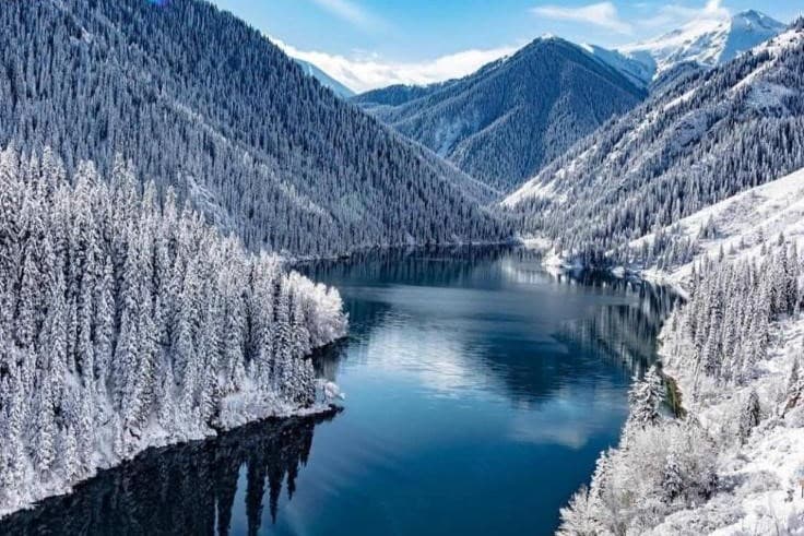 Kolsai lake in winter